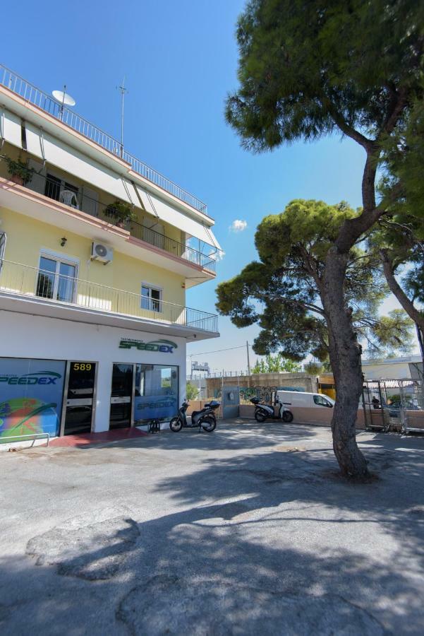 Andriana' S Apartment Agia Paraskevi Atene Esterno foto